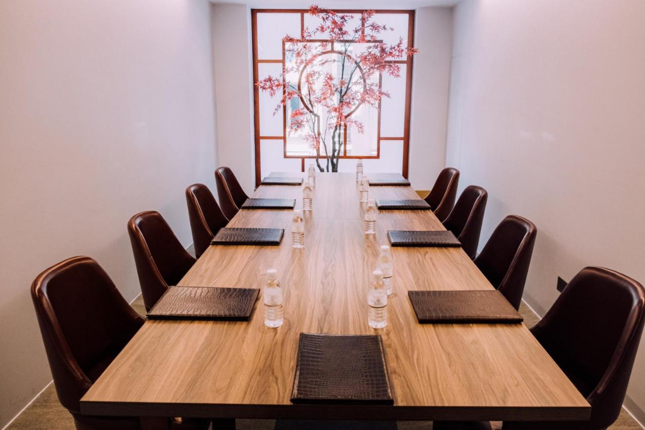 The Empire Hotel Kowloon - Tsim Sha Tsui Хонконг Екстериор снимка